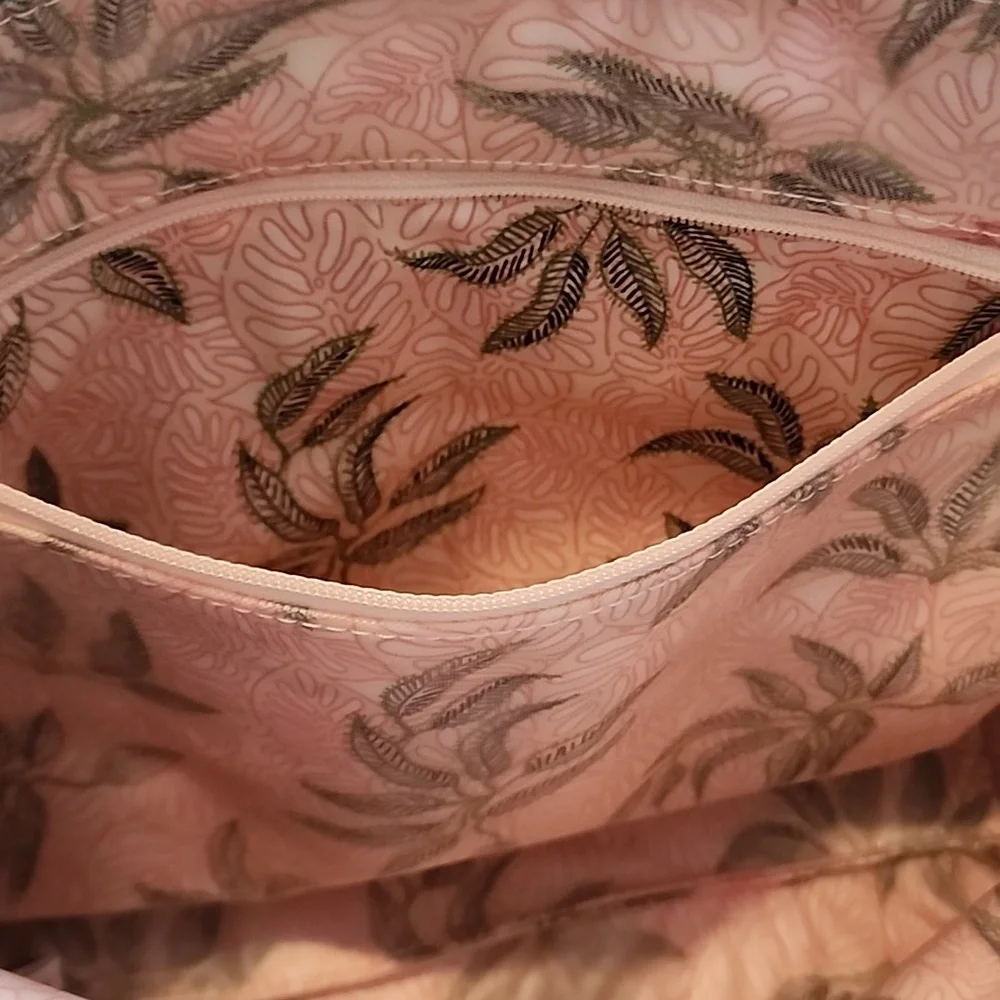 Vera Bradley Travel Toiletry Bag - Picture 5 of 12